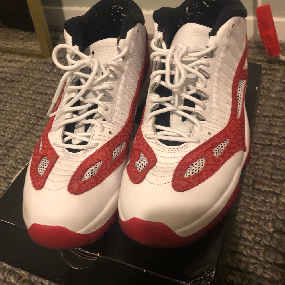 Jordan 11 low sz 11.5
